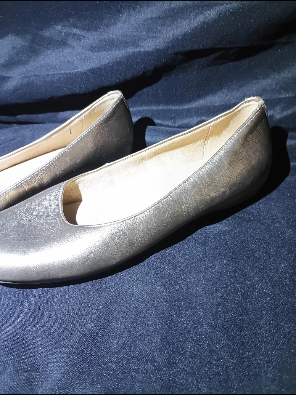 Naturalizer Metallic Silver Leather Ballet Flats